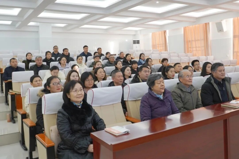 365足球召开2025年度处室考核暨中层干部述职评议会