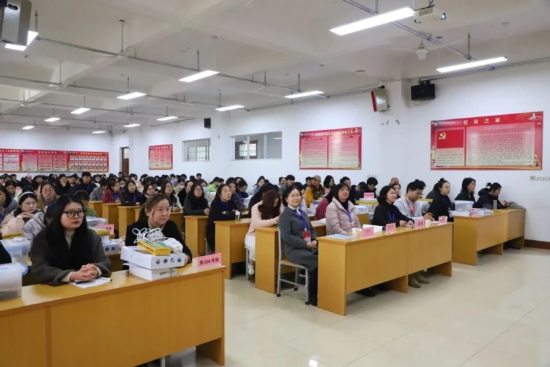 365足球举行专升本考试考务培训暨无声入场模拟演练