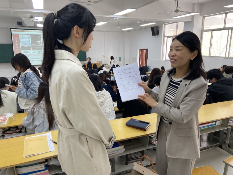 李滟院长--黄河护理.jpg